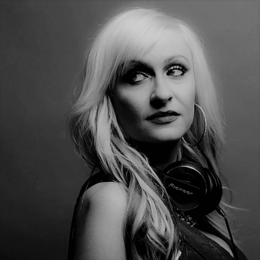 DJ Sno White DJ Sno White